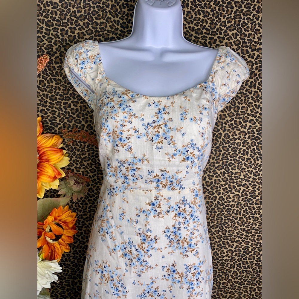 🦋B2G1🦋OLD NAVY Floral Cap Sleeve Fit & Flare Dress | MEDIUM - Picture 3 of 9